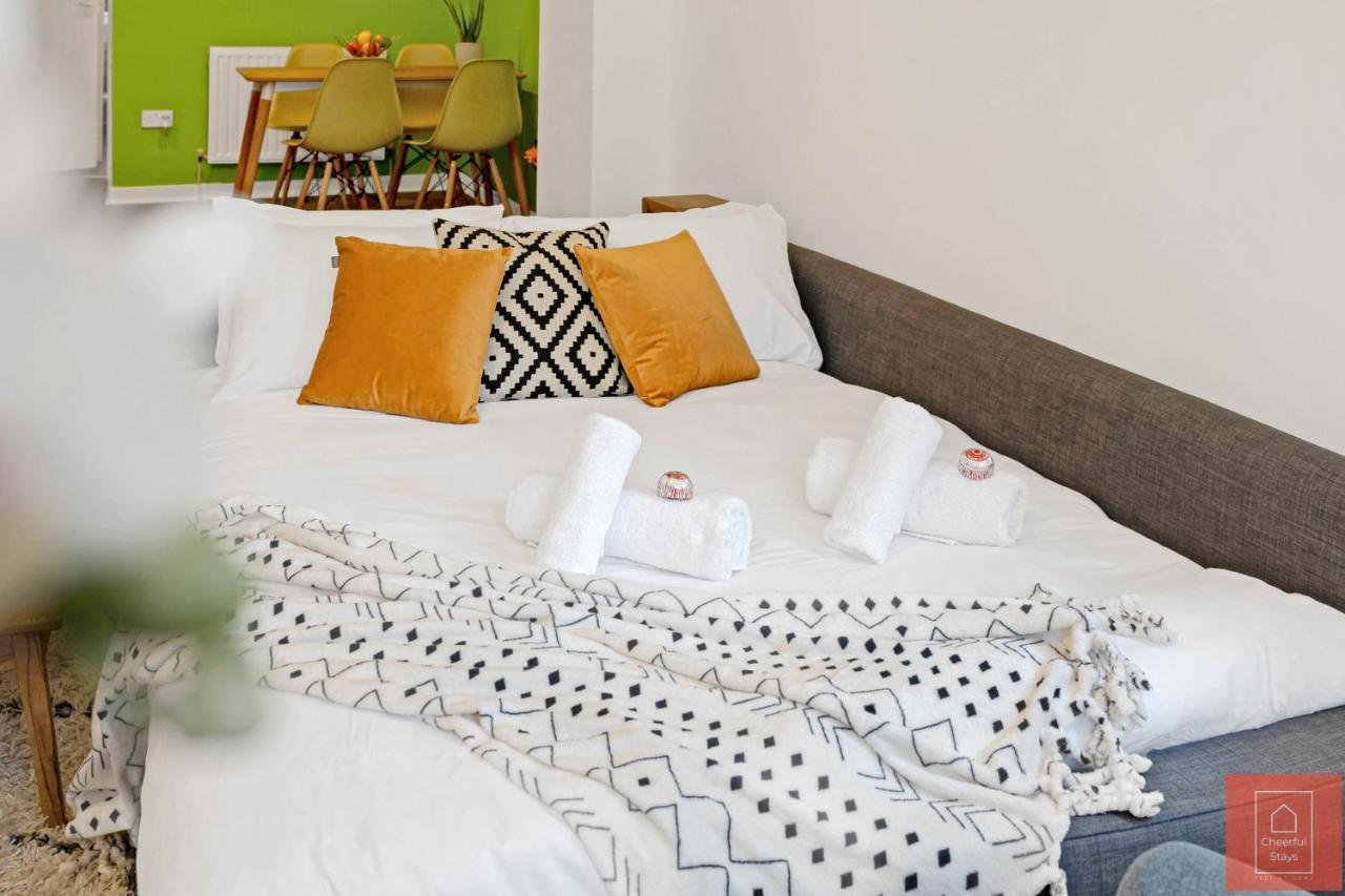 Cheerful Stays: Spacious Flat In Vibrant Leith EDI Exterior foto