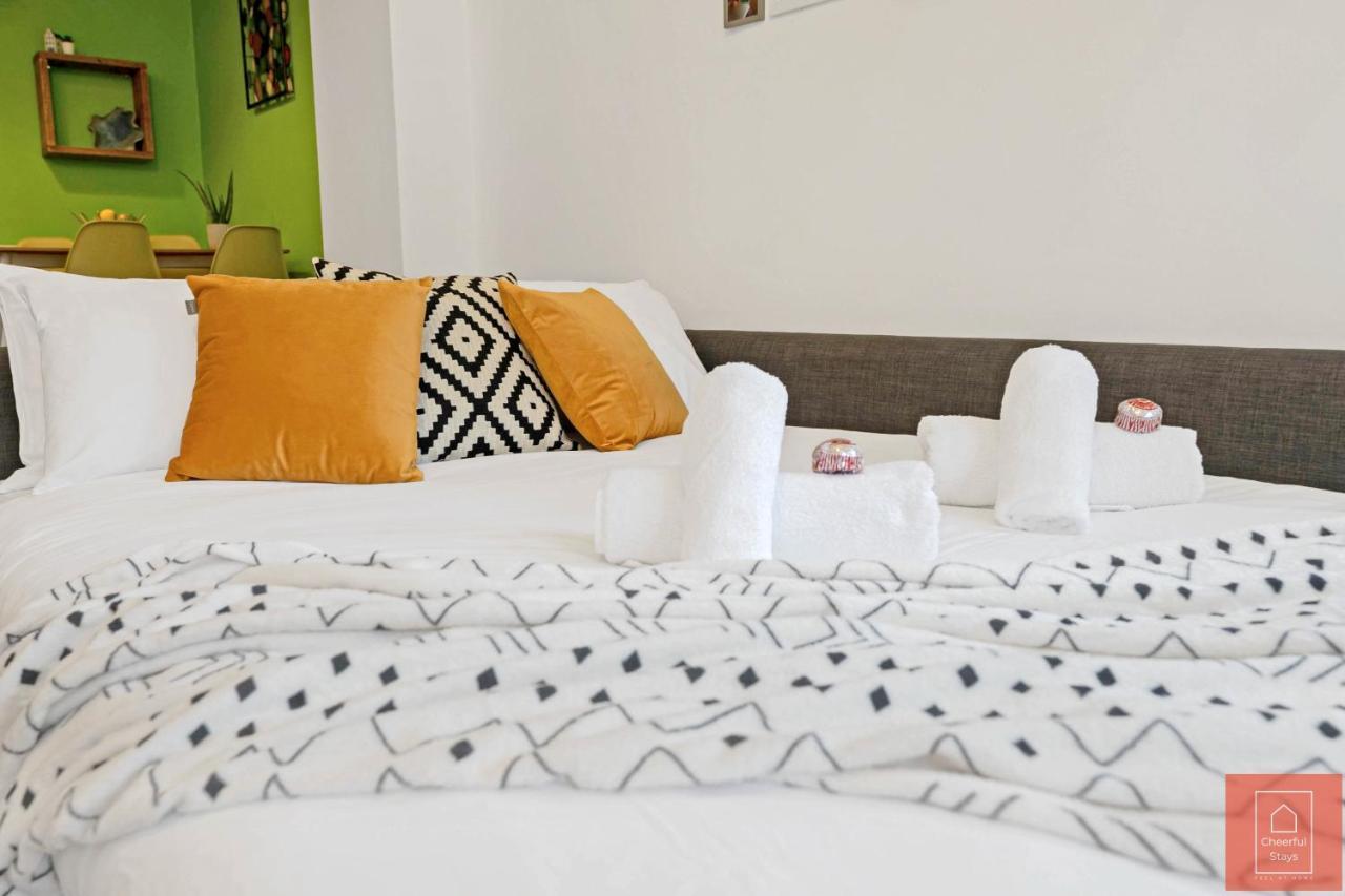 Cheerful Stays: Spacious Flat In Vibrant Leith EDI Exterior foto