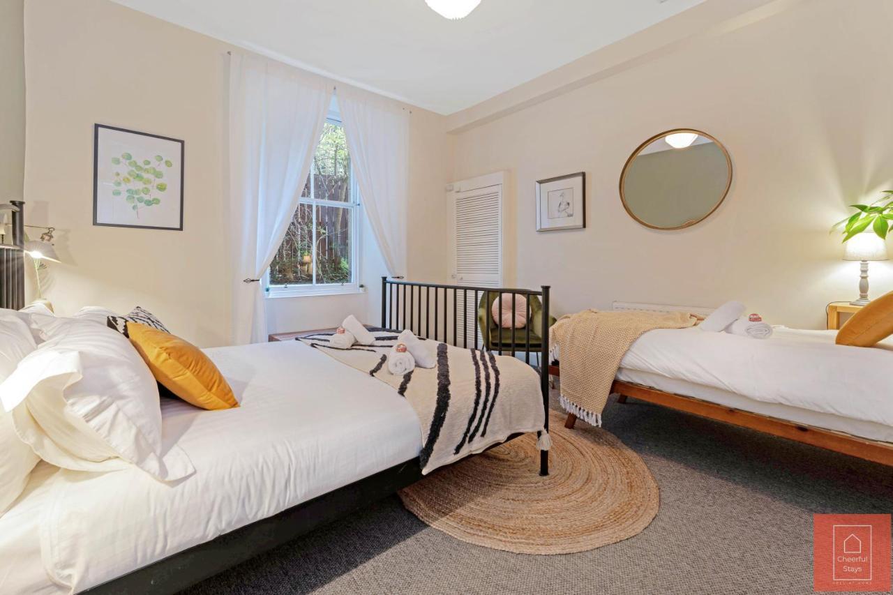 Cheerful Stays: Spacious Flat In Vibrant Leith EDI Exterior foto